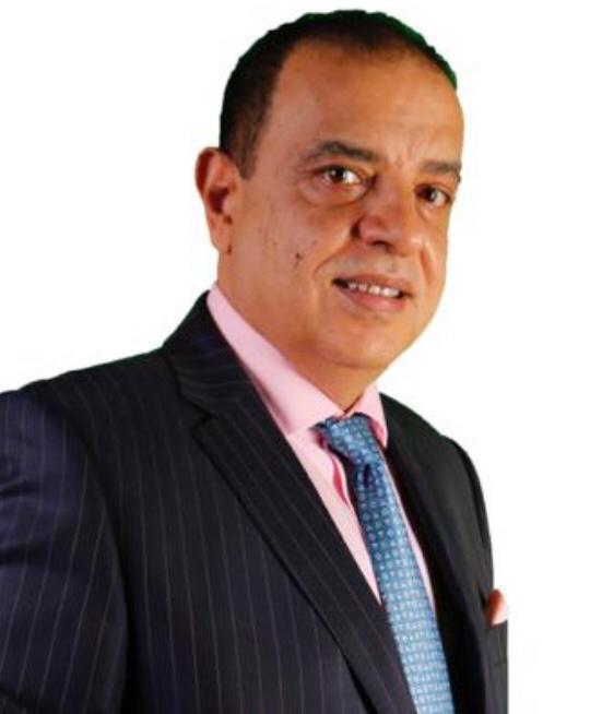طبيب أسنان النخبة والمشاهير.. الدكتور عميد : أصحاب ابتسامات هولييود من مشاهير العرب يعانون من رائحة الفم الكريهة