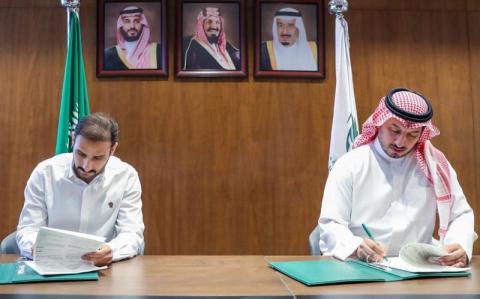 الاتحاد السعودي يمدد عقد الشهري حتى أولمبياد باريس 2024