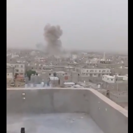 وزير الإعلام اليمني يدين استهداف الحوثيين لحي سكني في مأرب بصاروخ باليستي