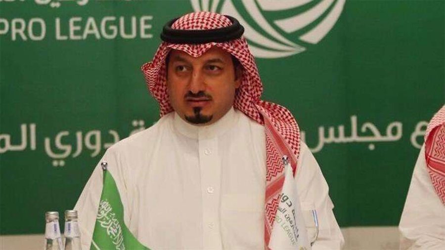 رئيس الاتحاد السعودي يطمئن على حالة مصابي كورونا في بعثة الهلال