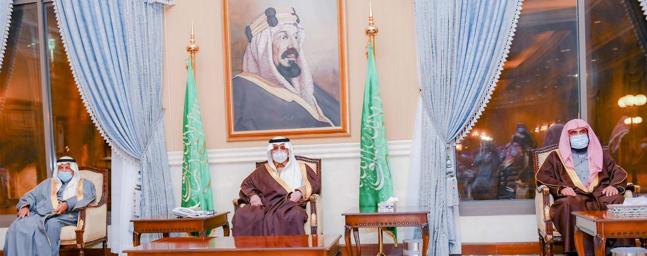 سمو أمير تبوك يستقبل المواطنين في اللقاء الأسبوعي