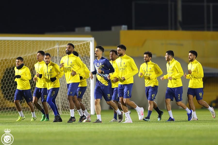 النصر يُحفز لاعبيه قبل مباراة الشباب بهذه الطريقة