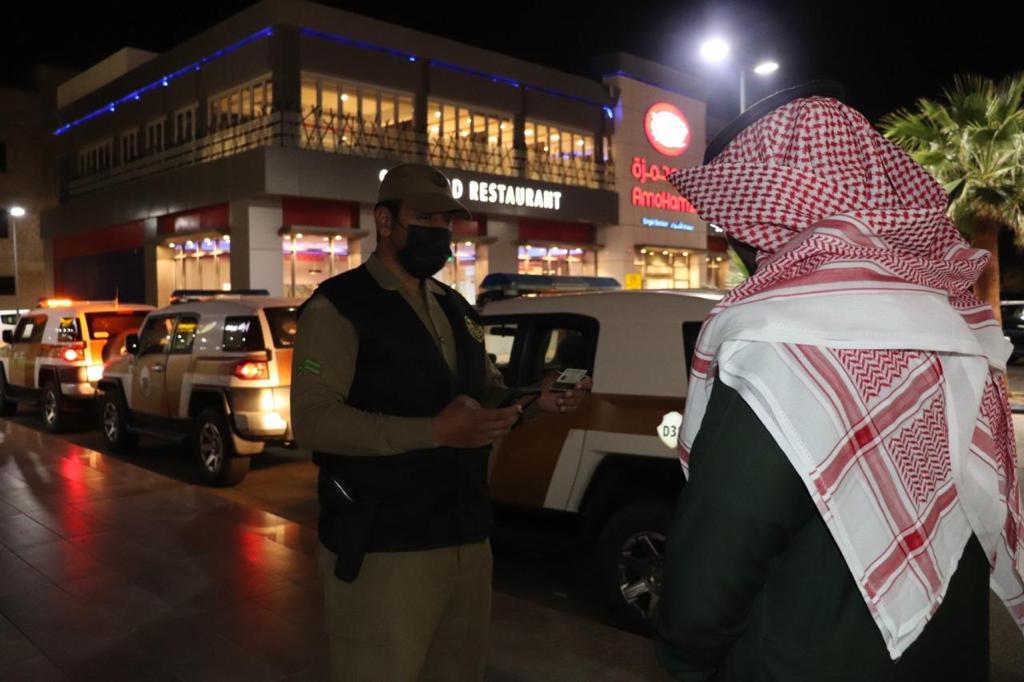 شرطة منطقة حائل تكثف تواجدها الميداني لمتابعة تطبيق الاجراءات الاحترازية