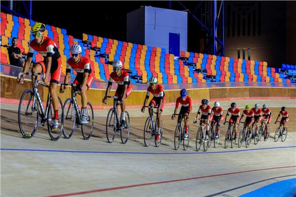 انطلاق بطولة العالم لدراجات المضمار للناشئين في مصر