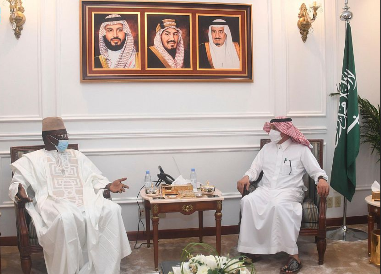 مدير فرع وزارة الخارجيّة بمنطقة مكّة المكرّمة يستقبل القنصل السنغالي