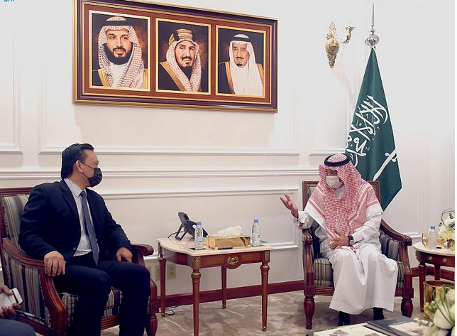 مدير فرع وزارة الخارجية بمنطقة مكة المكرمة يستقبل قنصلي الأردن وماليزيا