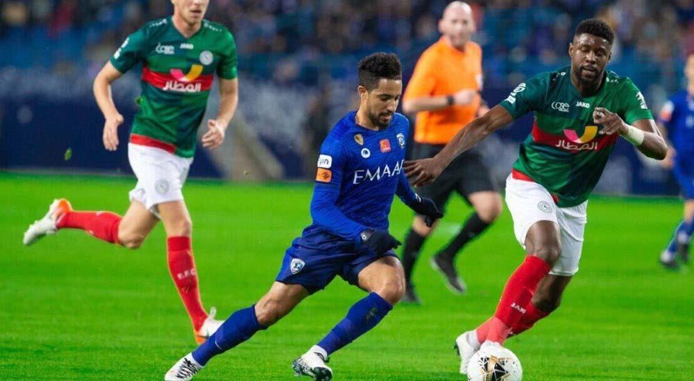 تعرّف على فريق التحكيم لمباراة الهلال والاتفاق بالكامل