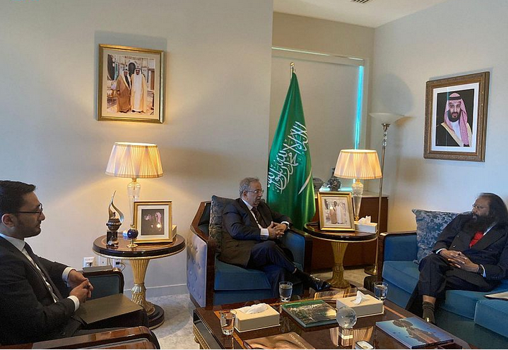 السفير المعلمي يلتقي المندوب الدائم لموريشيوس لدى الأمم المتحدة