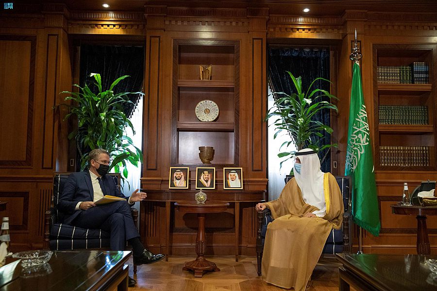 وزير الدولة للشؤون الخارجية يستقبل مستشار الرئيس الفرنسي