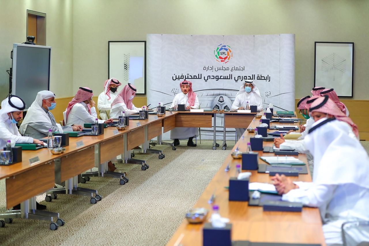 FD9022F2-877A-4F06-971C-3860E0B80011