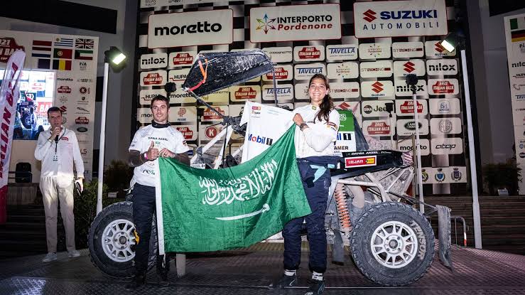 السعودية دانية تُحقق بطولة كأس العالم لراليات الباها الصحراوية لفئة T3