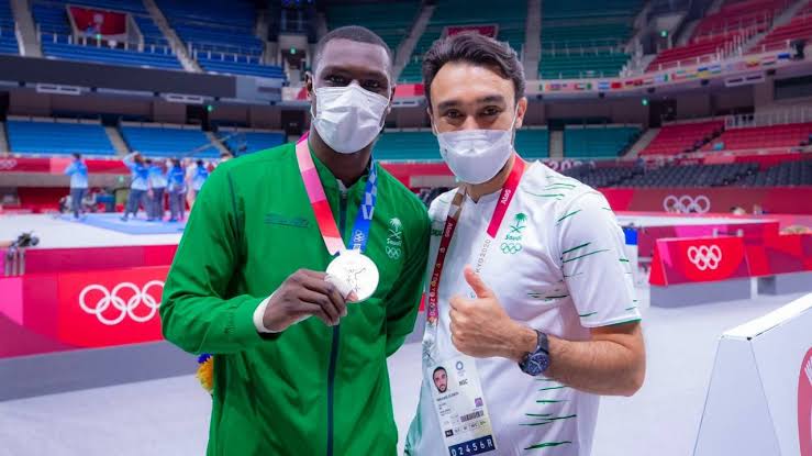 القنّاص يهنئ الأبطال العرب المتوّجين بميداليات في الكاراتيه بأولمبياد طوكيو