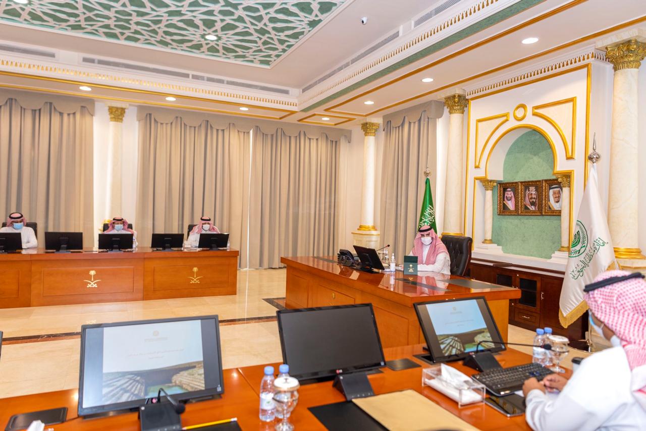 سمو أمير الجوف يستقبل الرئيس التنفيذي لهيئة تطوير محمية الإمام تركي بن عبدالله الملكية