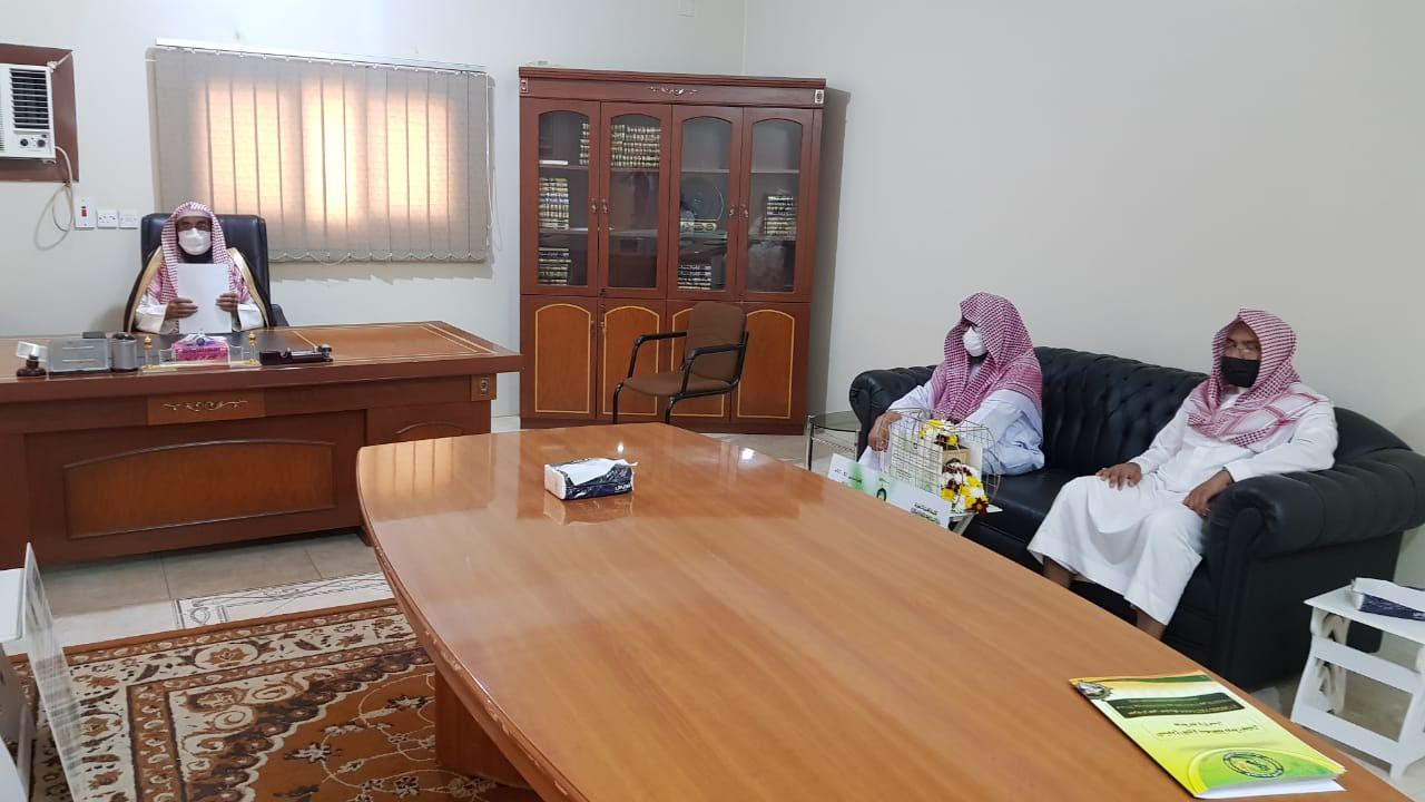 جمعية تحفيظ القرآن الكريم بدومة الجندل تكرم حفظة كتاب الله