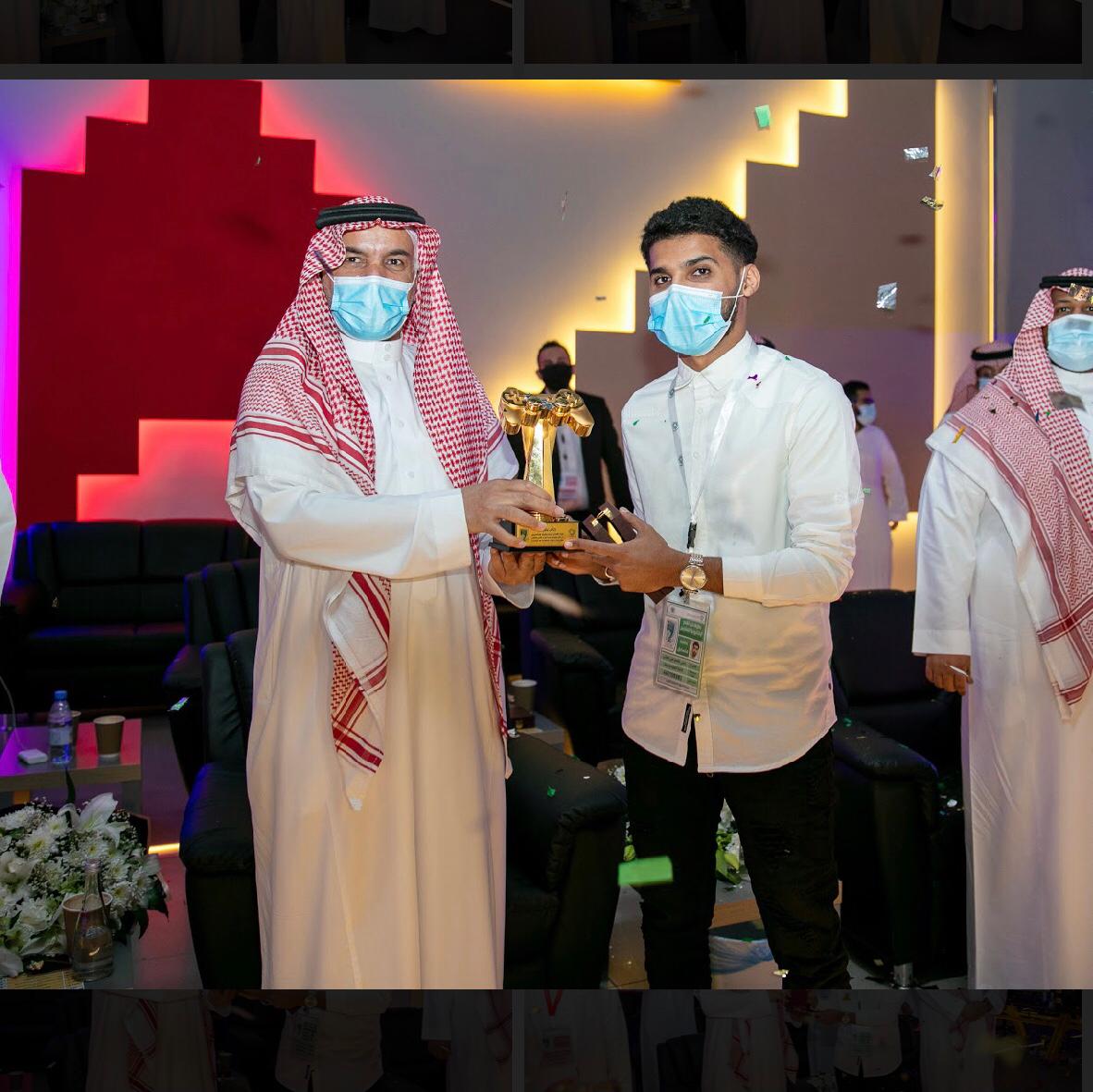 التدريب التقني ينظم بطولة كرة القدم الإلكترونية