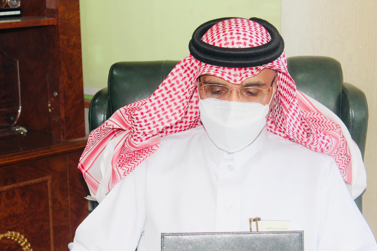 مدير تعليم تبوك يوجه بتفعيل برنامج"نشاطي"