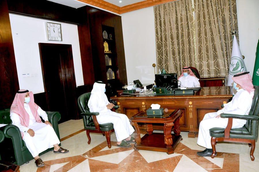 محافظ القريات يستقبل مدير عام فرع المركز الوطني للرقابة على الإلتزام البيئي بالمنطقة الشمالية