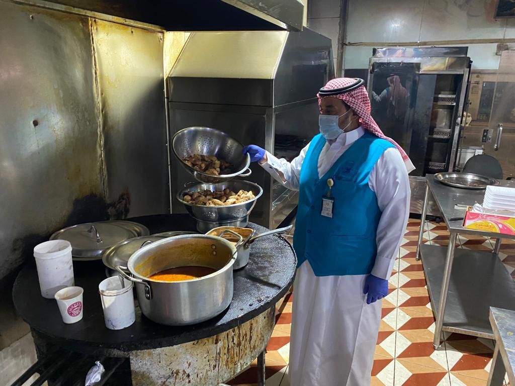 أمانة الشرقية تنفذ أكثر من 1400 جولة رقابية وتضبط 93 مخالفة في الأسواق والمراكز التجارية أمس الاثنين