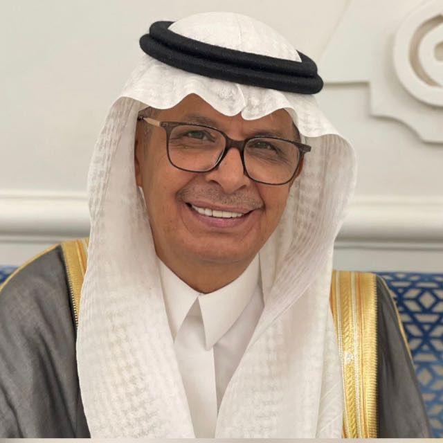 انجازات تنموية عملاقة على امتداد مساحات بلادنا الشاسعة