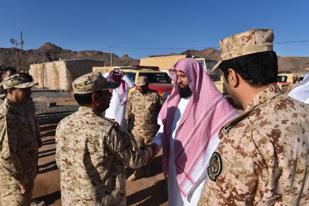 الرئيس العام لهيئة الأمر بالمعروف والنهي عن المنكر يزور الجنود المرابطين في الحدِّ الجنوبي بمنطقتي عسير ونجران