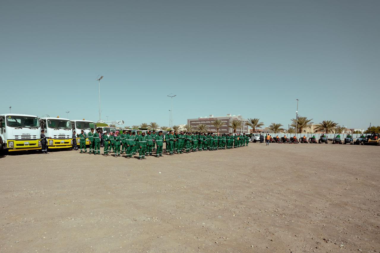 أمين الجوف يوقع عقد صيانة المتنزهات والمسطحات الخضراء بكافة أحياء سكاكا بقيمة 23 مليون ريال