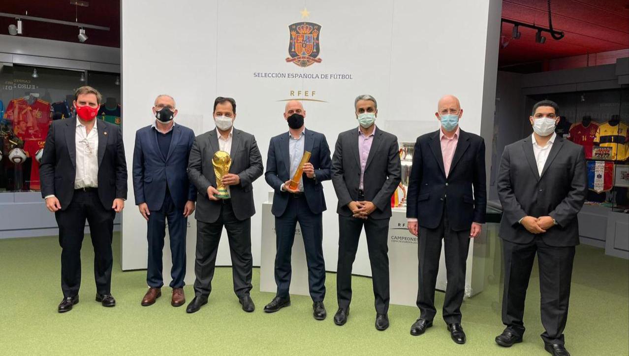 المسحل يعقد اجتماعاً مع نظيره الإسباني في مدريد لمناقشة اتفاقية التعاون بين الاتحادين