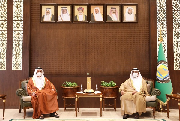 الأمين العام لمجلس التعاون يستقبل سفير دولة الإمارات لدى المملكة