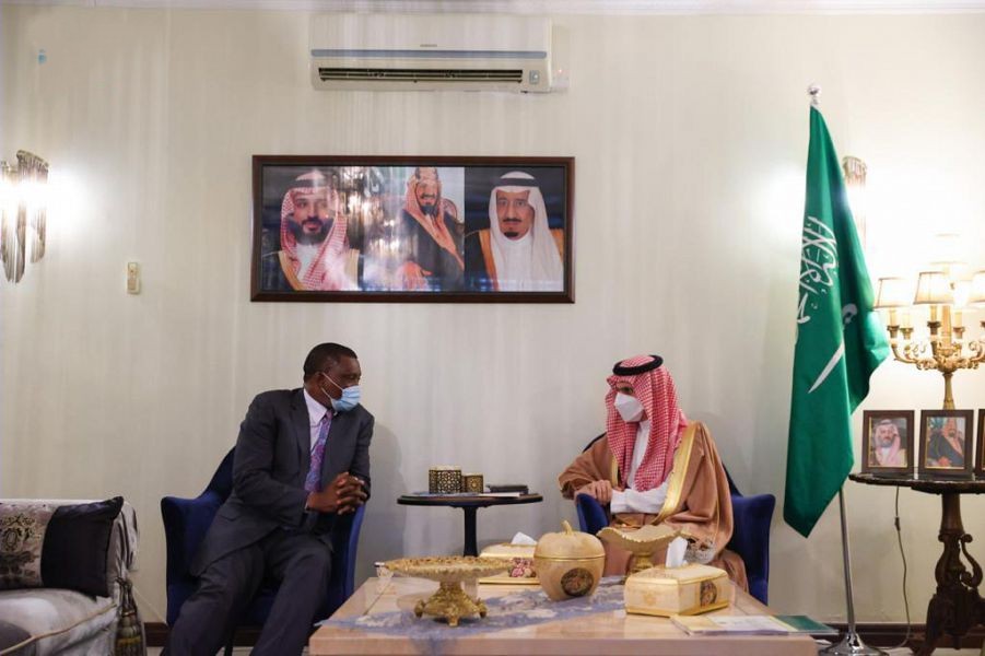 سمو وزير الخارجية يلتقي رئيس البرلمان الكيني