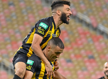 الاتحاد ينفرد بصدارة الترتيب بفوزه على النصر في دوري كأس الأمير محمد بن سلمان