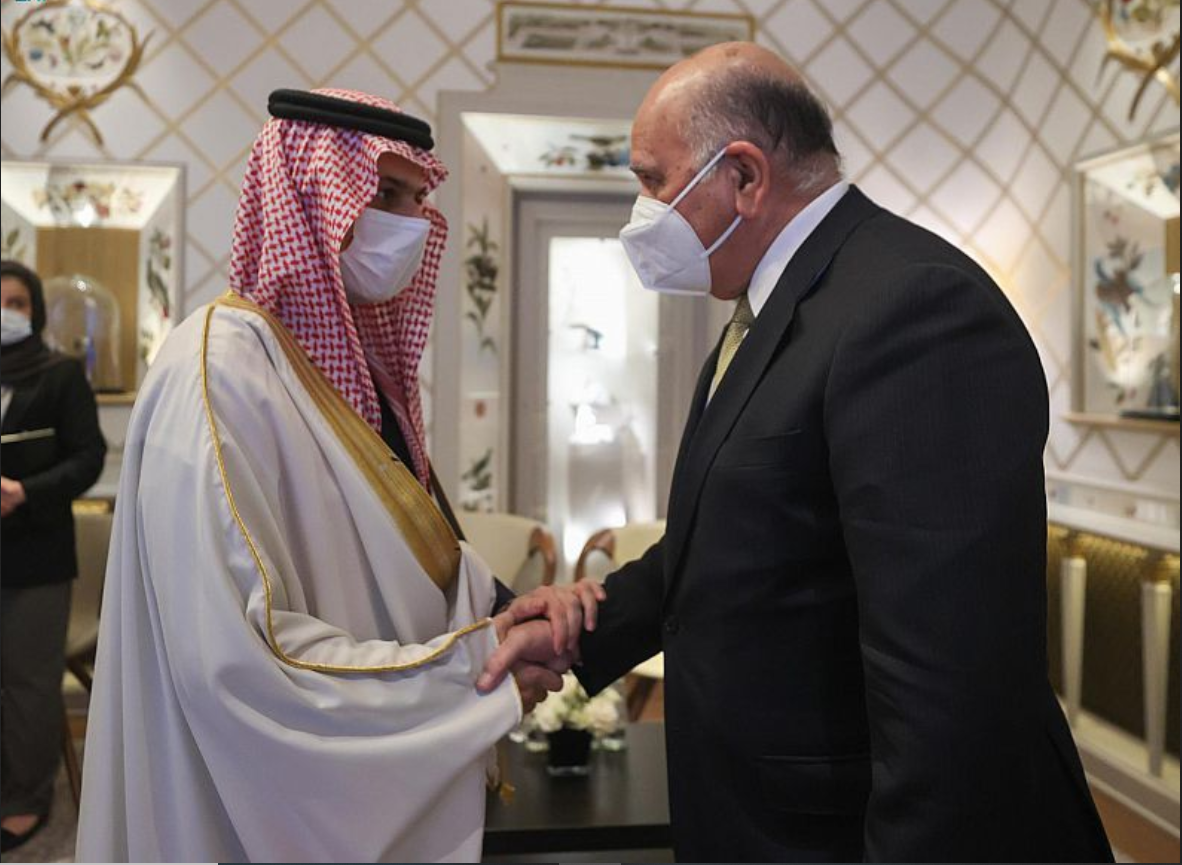 سمو وزير الخارجية يلتقي وزير خارجية العراق