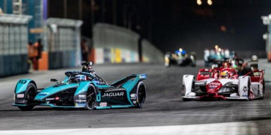 22 متسابقاً في انطلاق منافسات الموسم الثامن من بطولة العالم "إي بي بي فيا فورمولا إي" بالدرعية