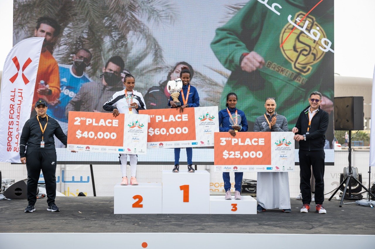 ماراثون الرياض يشهد مشاركة أكثر من 10,000 متسابق