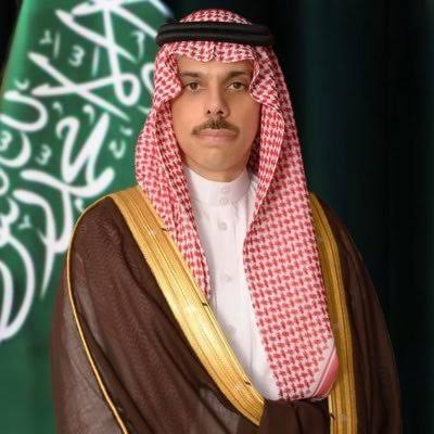 سمو وزير الخارجية يجري اتصالاً هاتفياً بوزير خارجية بولندا