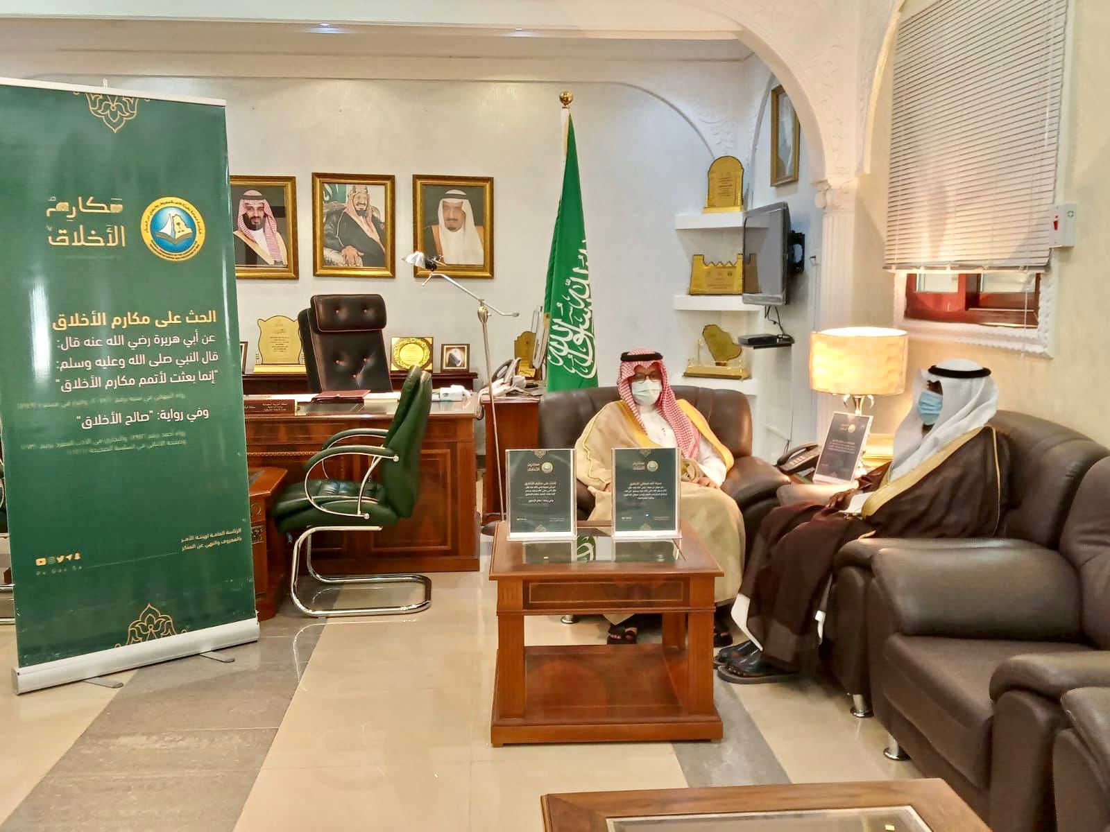 محافظ قرية العليا يطلق فعاليات حملة " مكارم الأخلاق