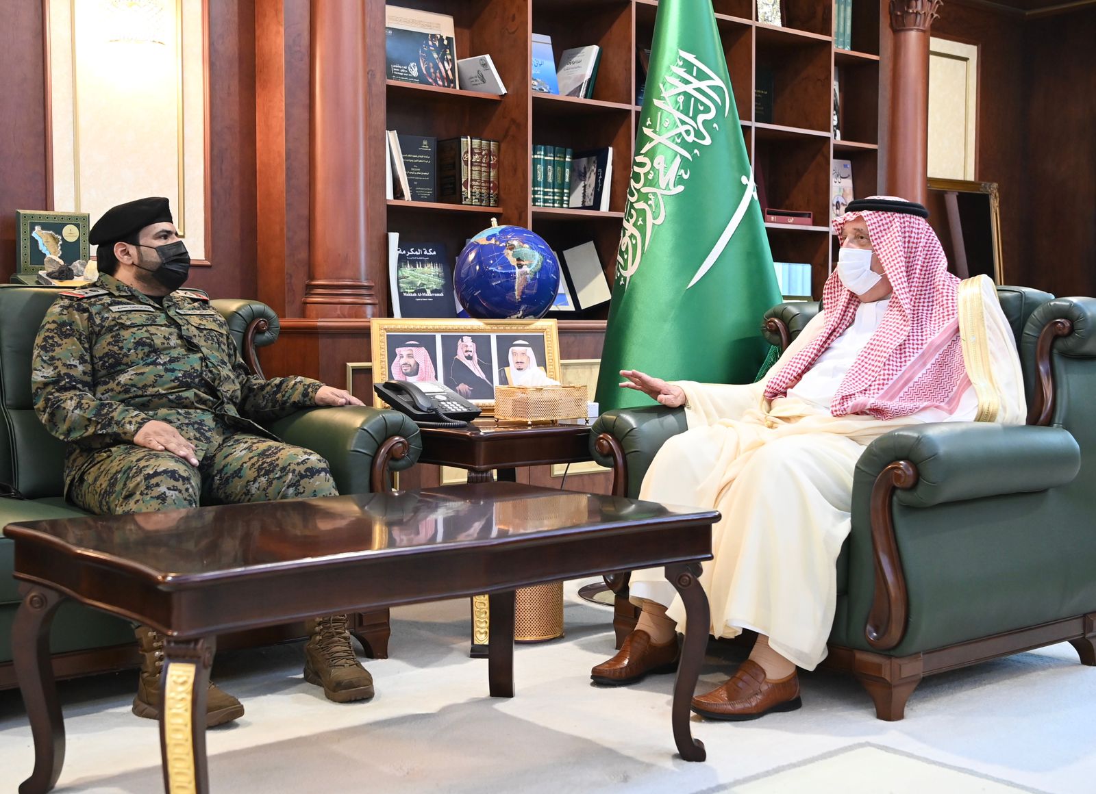 سمو أمير منطقة جازان يستقبل وكيل وزارة الداخلية لشؤون الأفواج