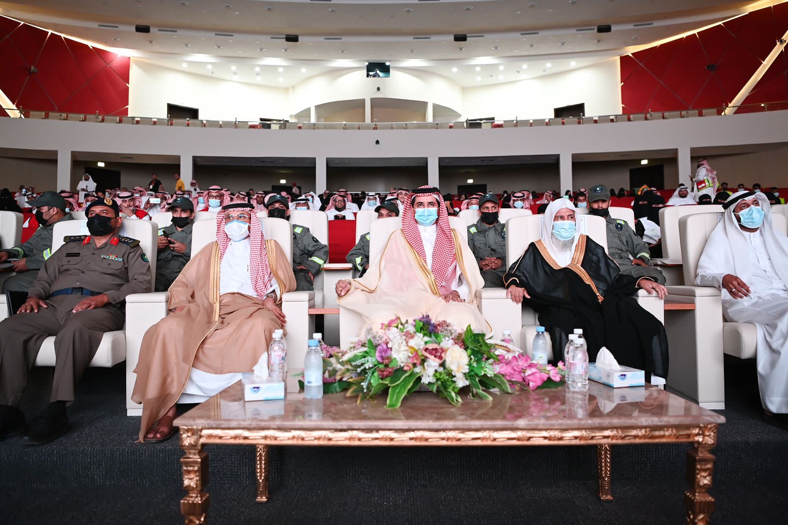 برعاية سمو أمير جازان ..   وكيل الإمارة للتنمية يدشن فعاليات الاحتفاء باليوم السعودي و العالمي للتطوع