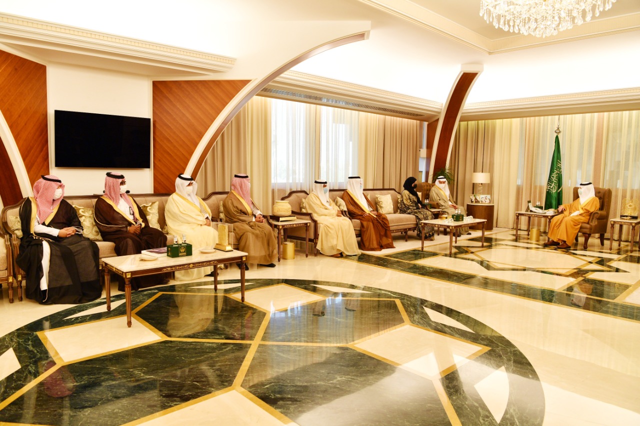 أمير الشرقية : المهارات والخبرات "ضرورة" تعين الجمعيات الخيرية على رسالتها