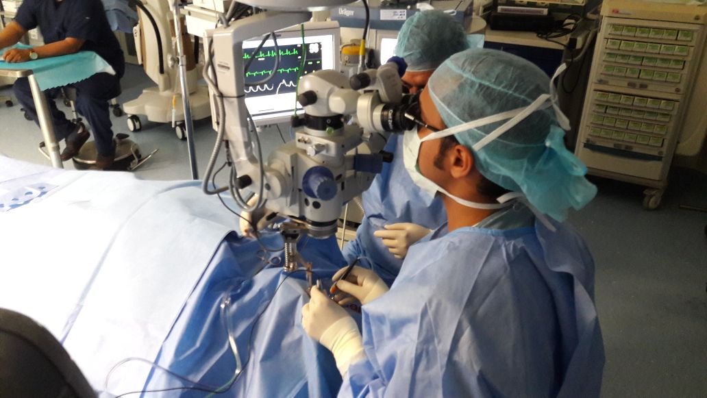 نجاح زراعة قرنية لمريض بمستشفى الملك خالد في نجران