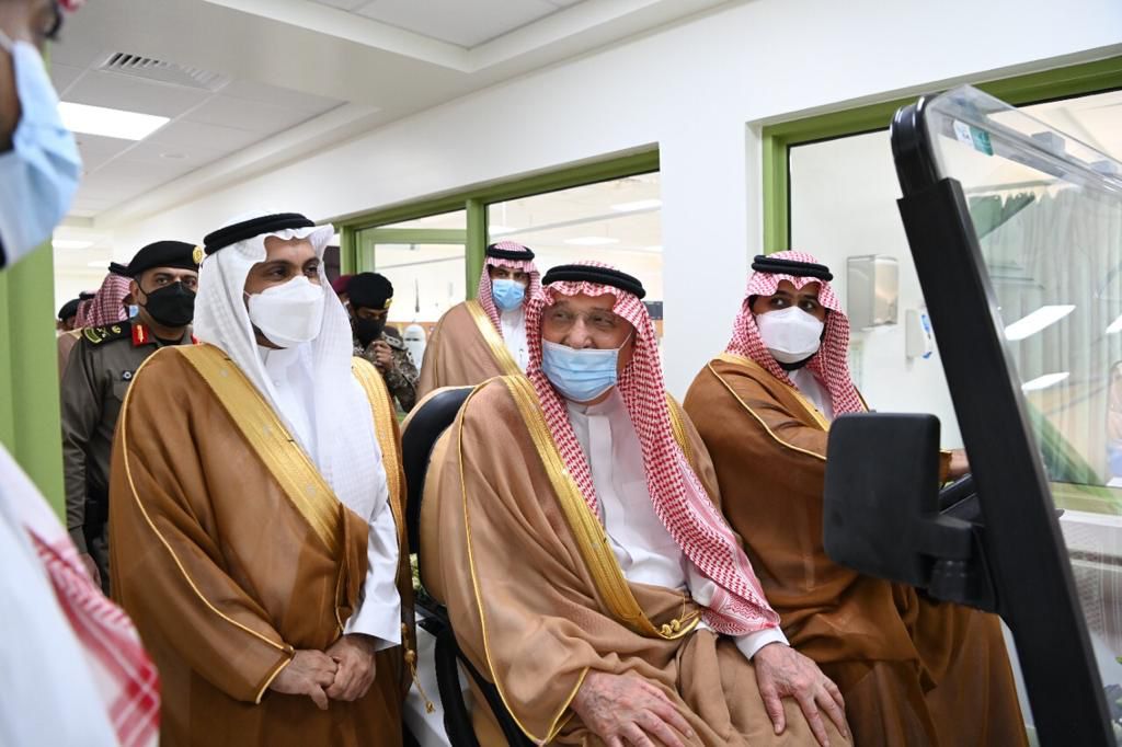 سمو أمير منطقة جازان وبحضور سمو نائبه ووزير الصحة يدشن مستشفى جازان العام بعد إعادة تأهيله