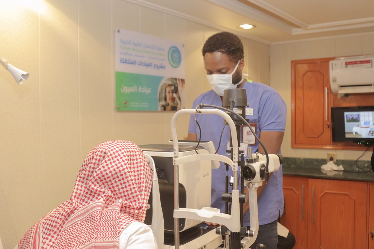 270 مستفيداً من مشروع " الاستشاري الزائر" بمستشفى الطوال العام