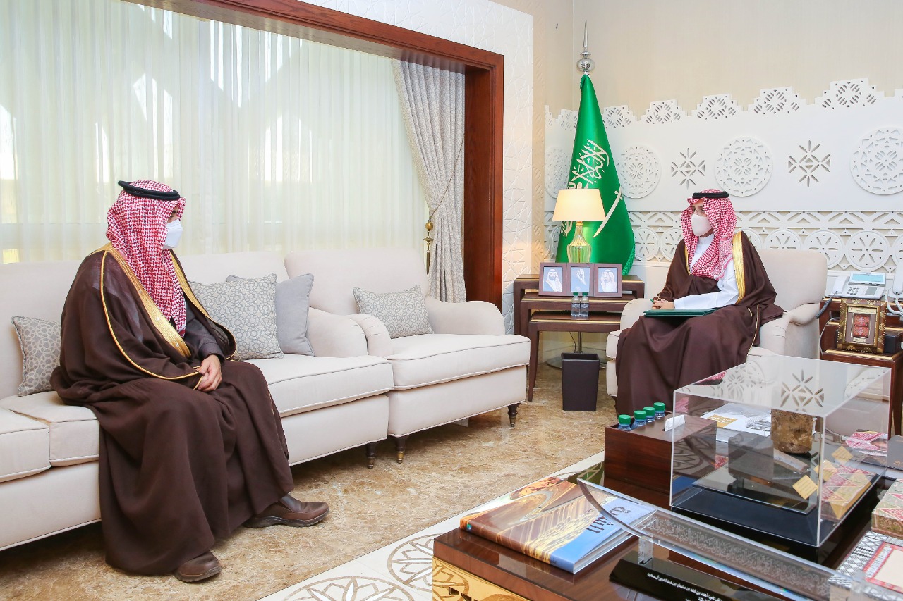 نائب أمير الشرقية يستقبل مدير مكافحة المخدرات بمناسبة تعيينه