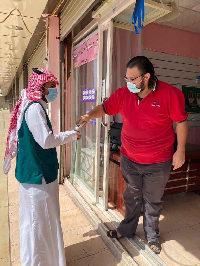 تجارة نجران تنفذ أكثر من 3 آلاف زيارة للرقابة على تطبيق الإجراءات الاحترازية والالتزام بأنظمة الوزارة