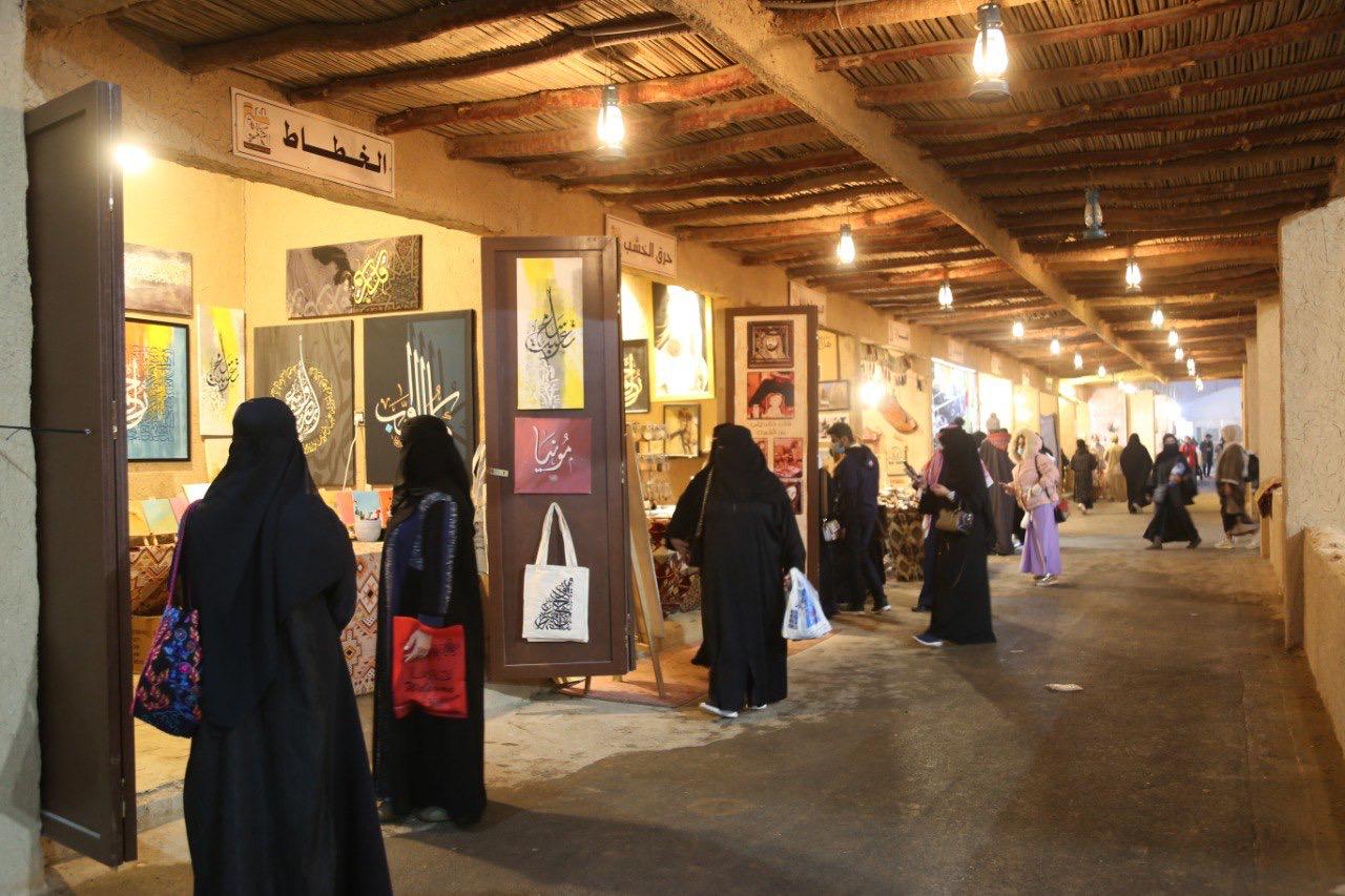 مهرجان عبق الماضي يختتم فعالياته بـ 270 ألف زائر