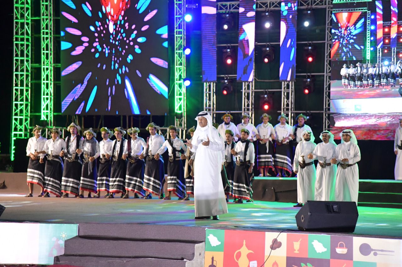 سمو أمير جازان بحضور سمو نائبه ووزير البيئة ، يشرّف حفل أهالي محافظة الداير ويدشن عددا من المشروعات بالمحافظة