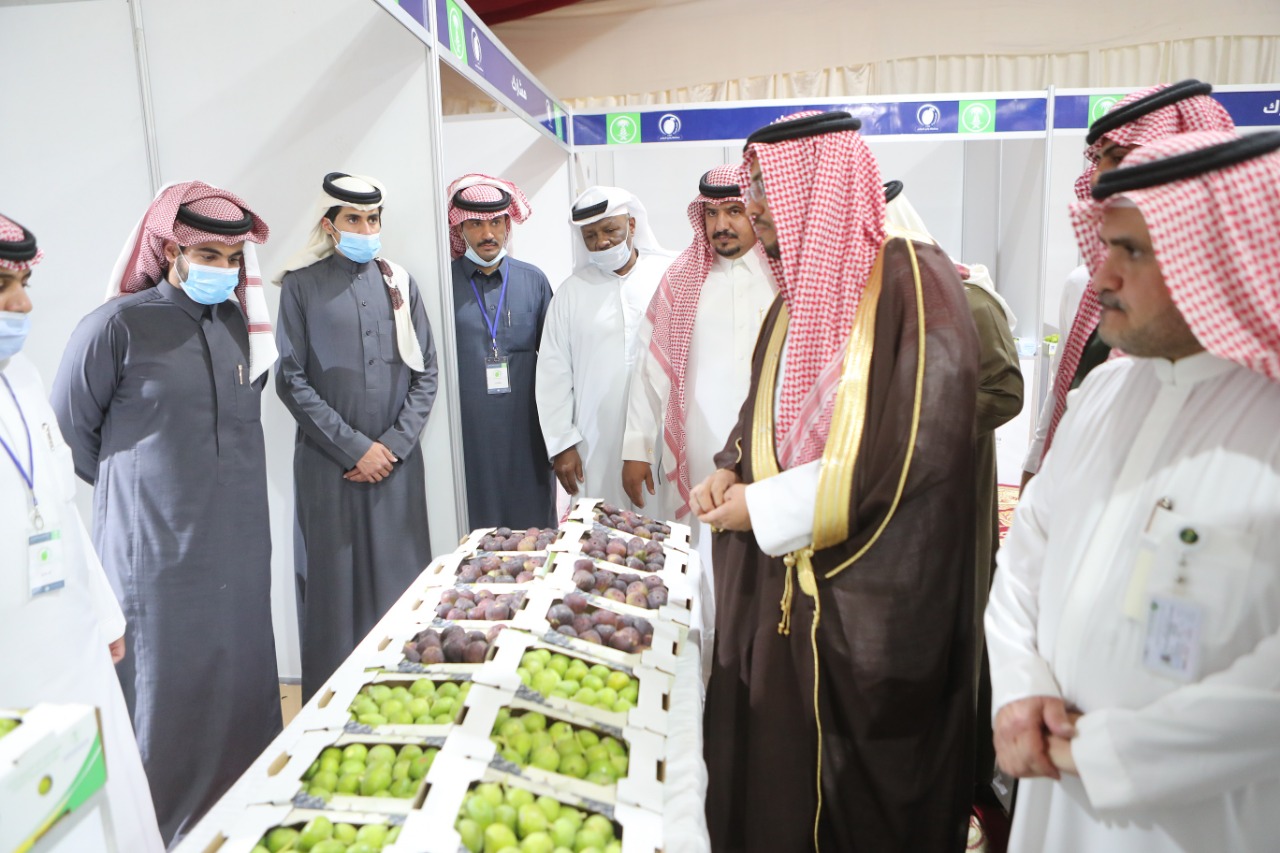 وكيل مُحافظة وادي الدواسر يُدشن مهرجان العبري الثالث