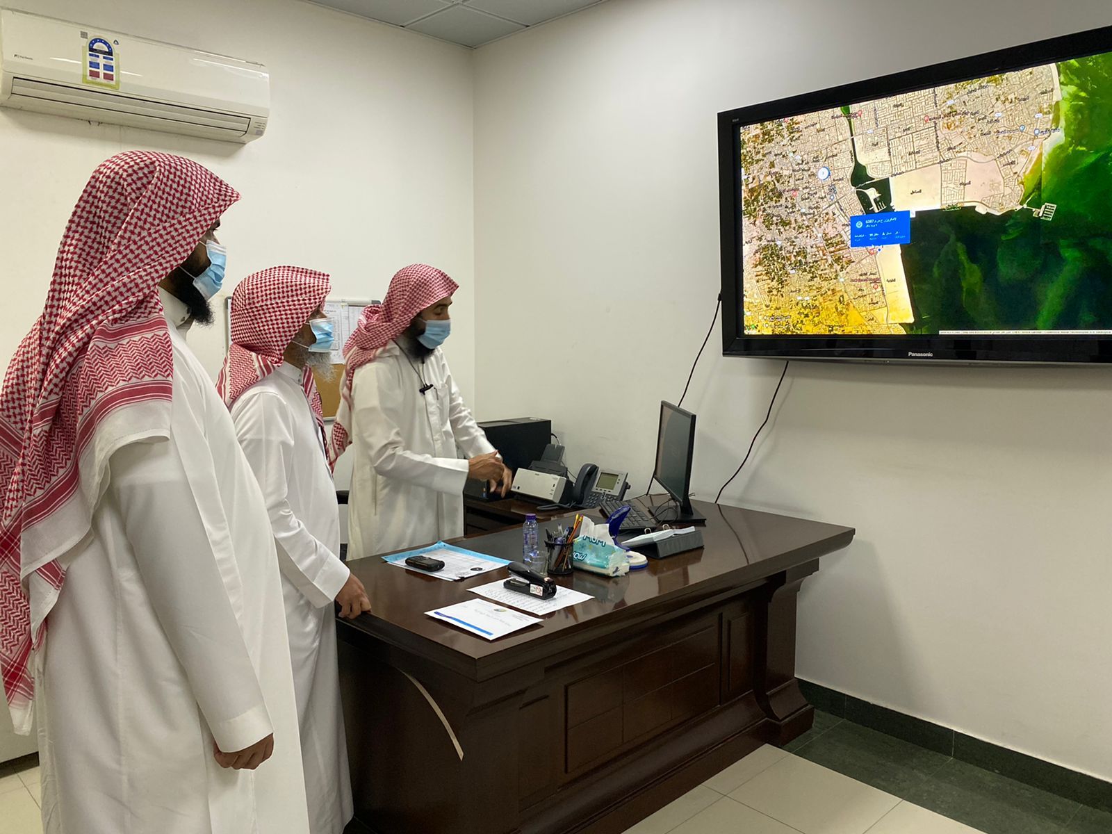 مدير عام فرع الرئاسة العامة لهيئة الأمر بالمعروف بالمنطقة الشرقية يتفقد وحدة الآمر المناوب في ذكرى "يوم التأسيس"