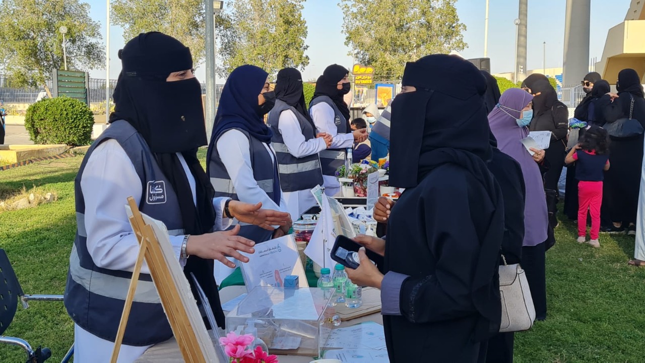 4851 مستفيد من البرامج التطوعية بالأحساء