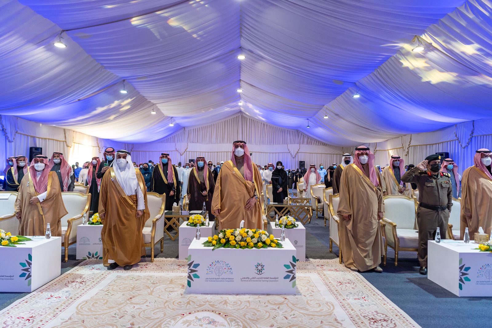 أمير الجوف يتوج 18 فائزا وفائزة بالمسابقة الخليجية للابتكارات التقنية