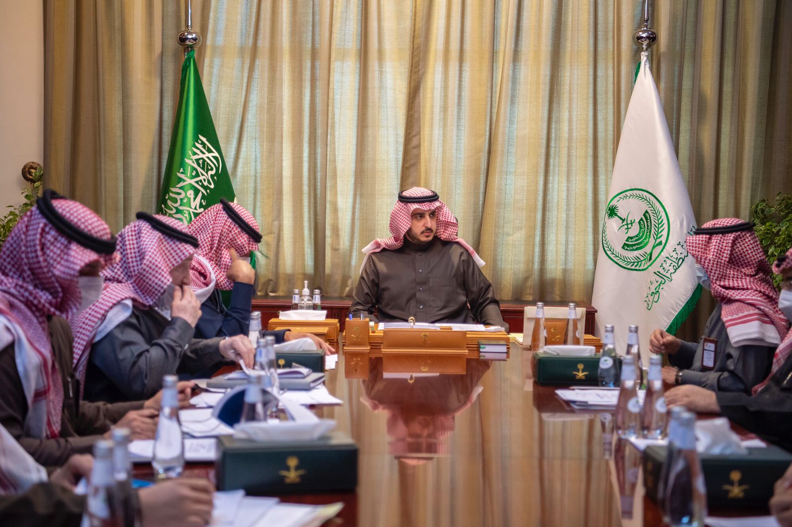 أمير منطقة الجوف يبحث احتياجات الخدمات بمحافظة القريات