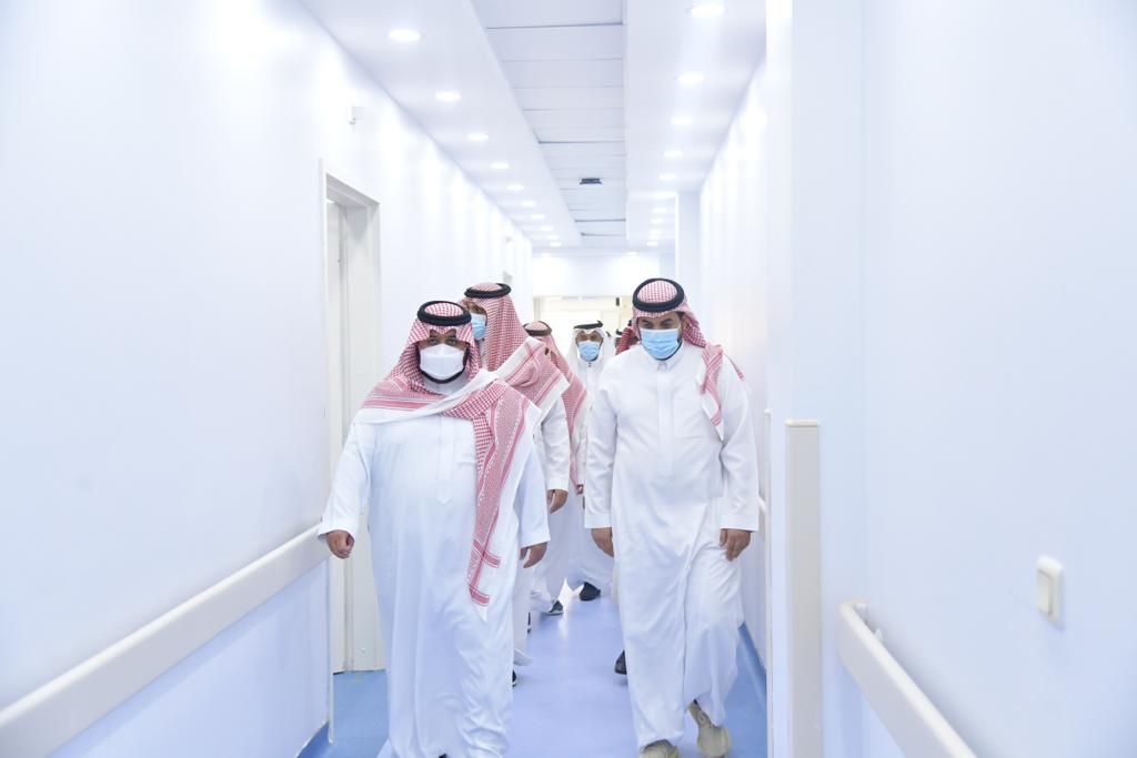 سمو نائب أمير جازان يتفقَّد المشروعات التنموية بمحافظة الريث ويطلع على الخدمات الصحية